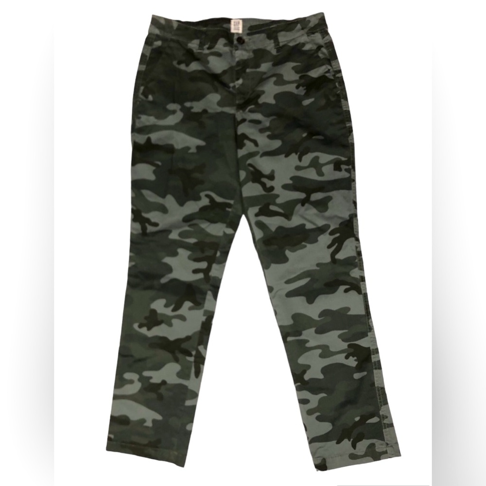 GAP Women’s Camouflage Girlfriend Khaki Pants